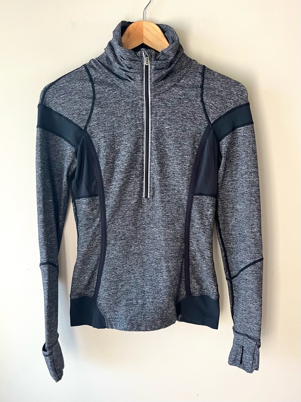 Lululemon Race Your Pace 1/2 Zip Heather Grey Size 6 - Running Activewear Gym